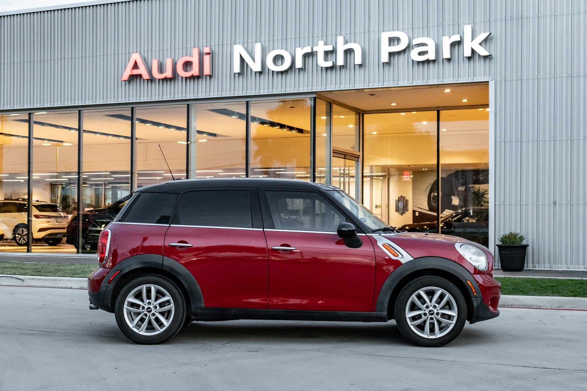 2014 Mini Countryman photo 4