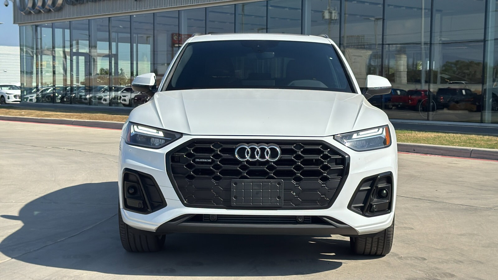 2025 Audi Q5 S line Premium photo 2