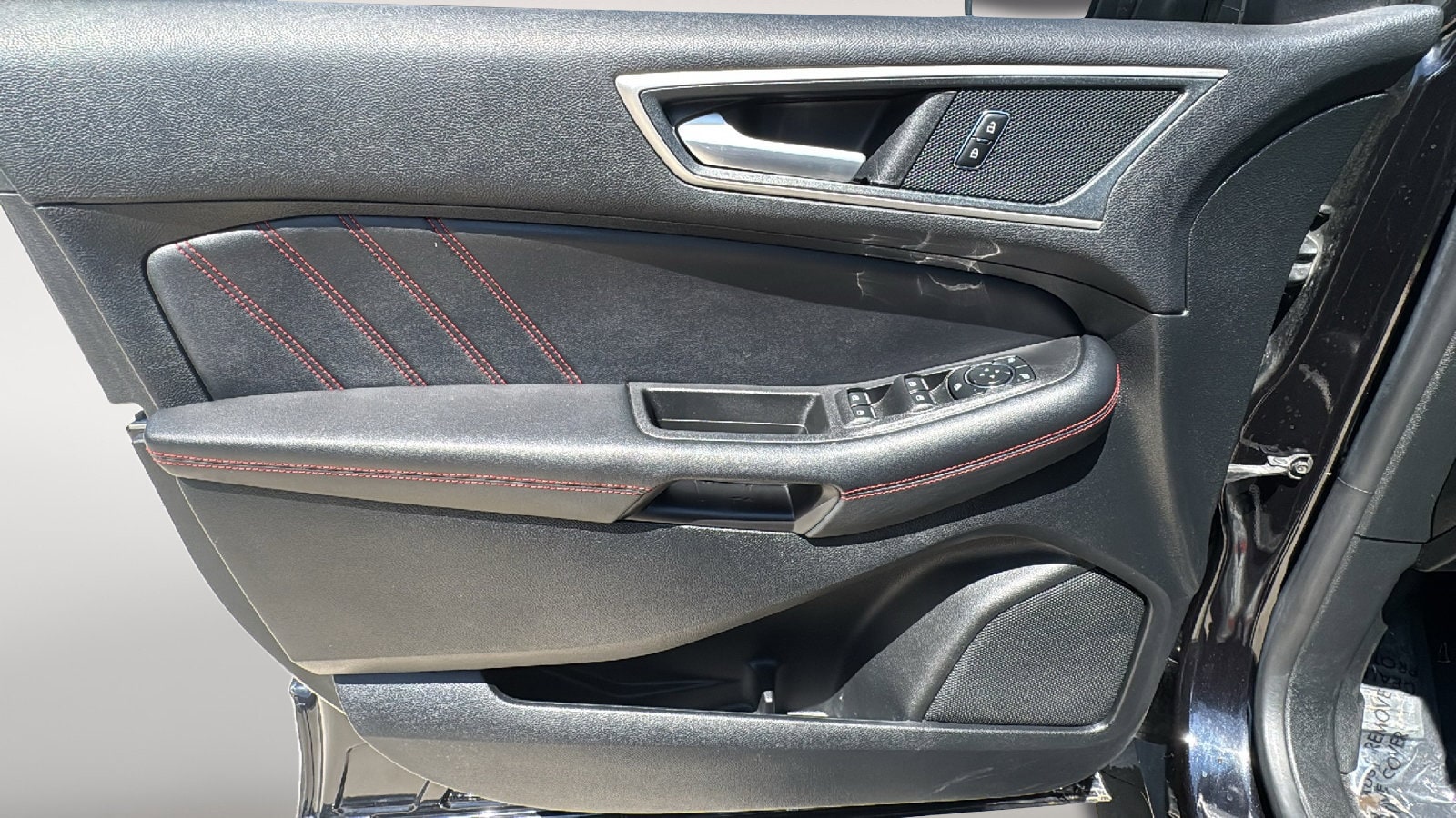 2024 Ford Edge ST-Line - Photo 11