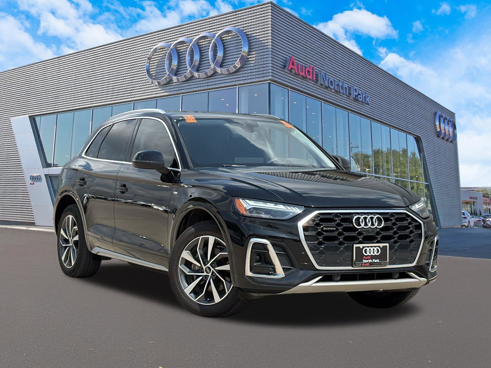 2022 Audi Q5 45 Prestige's photo