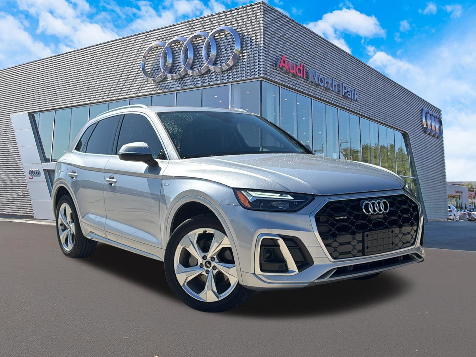 2023 Audi Q5 45 Premium Plus's photo