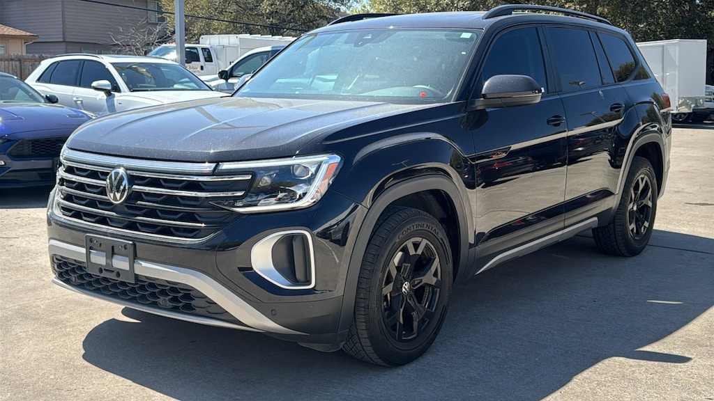 Used 2024 Volkswagen Atlas 2.0T Peak Edition SE w/Technology SUV