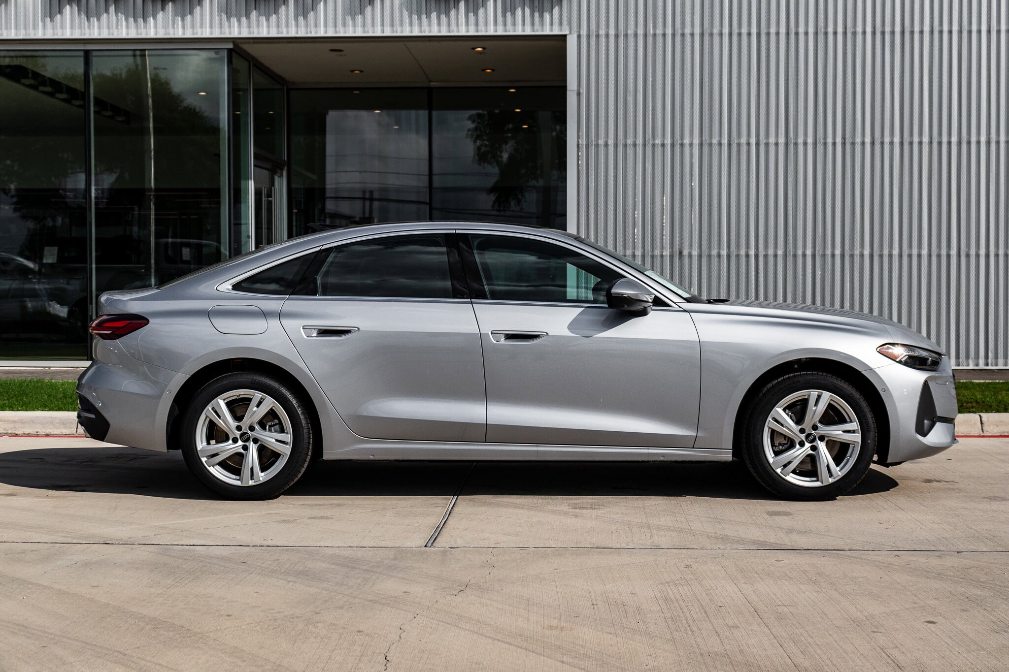 2025 Audi A5 2.0T Premium photo 4