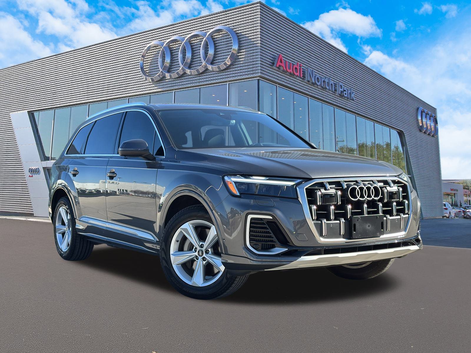 2025 Audi Q7 Premium's photo