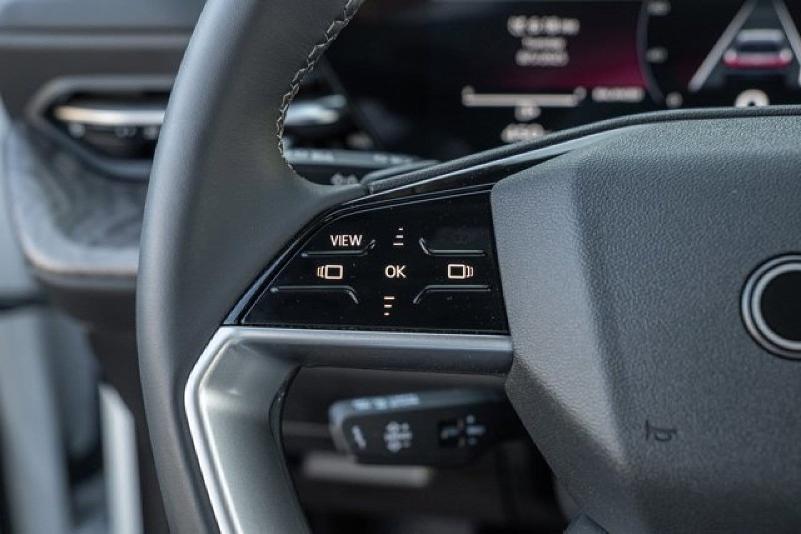 2025 Audi Q5 Premium - Photo 12