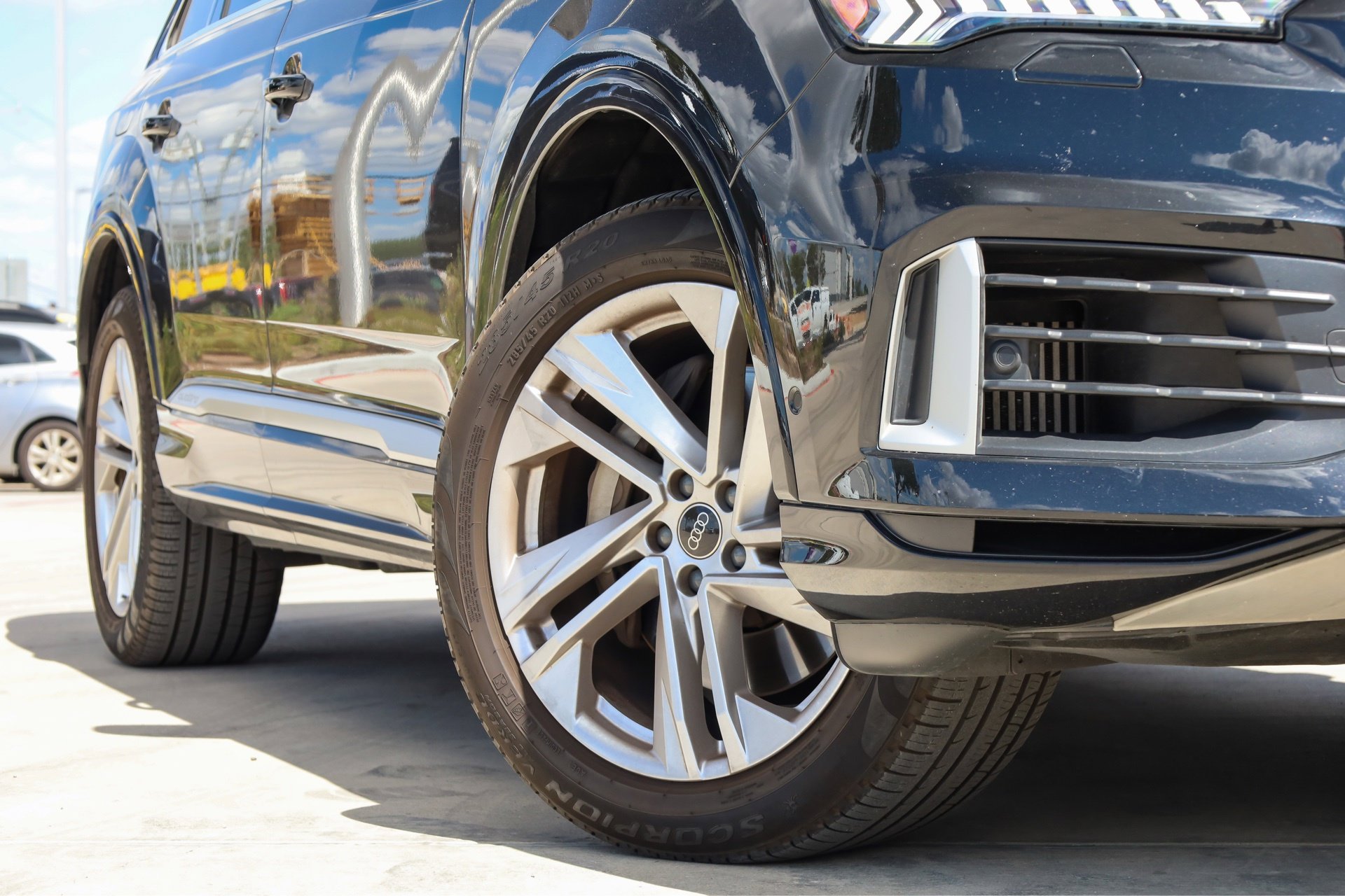 2023 Audi Q7 Premium photo 3