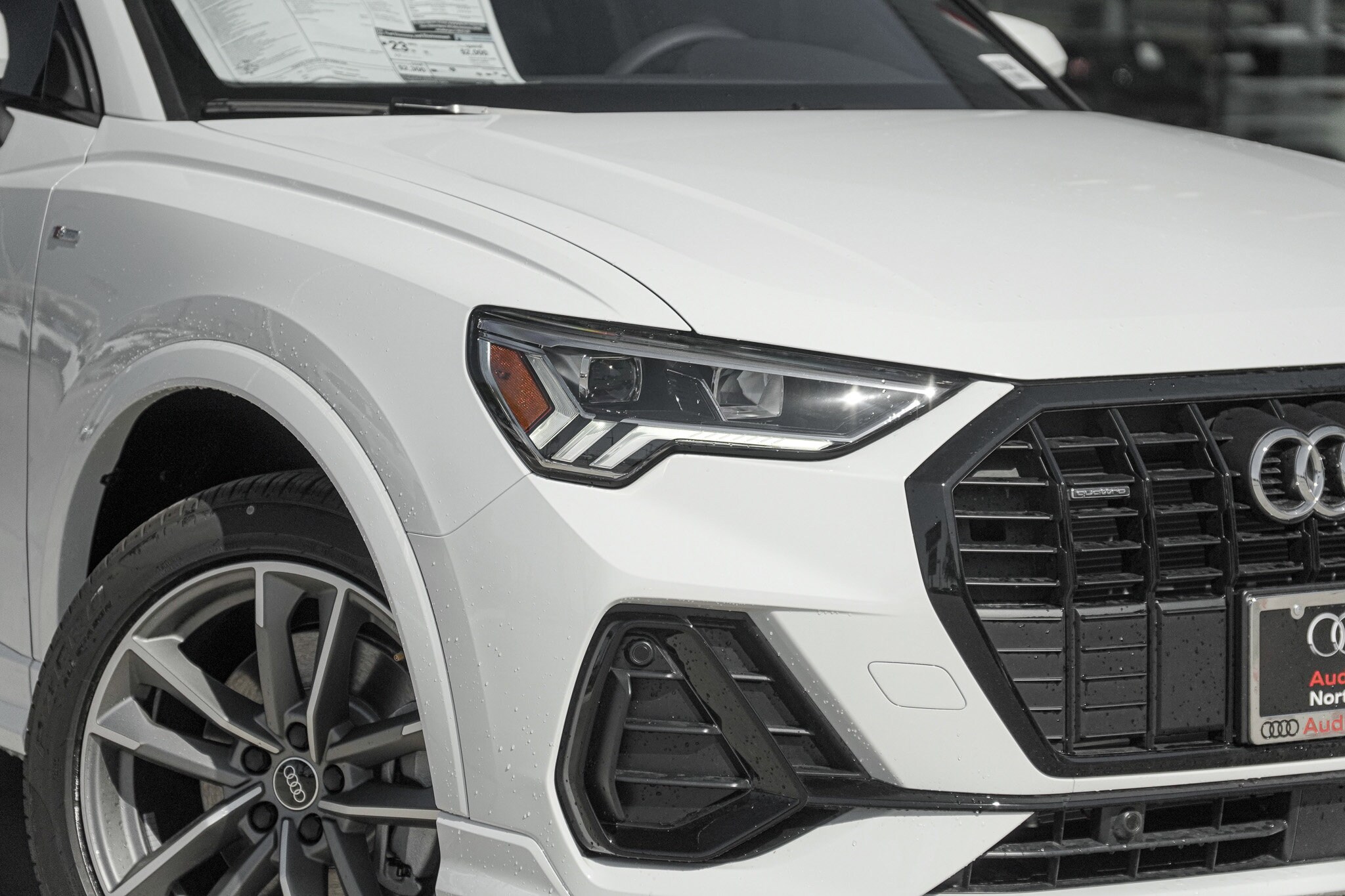 2025 Audi Q3 S line Premium photo 3