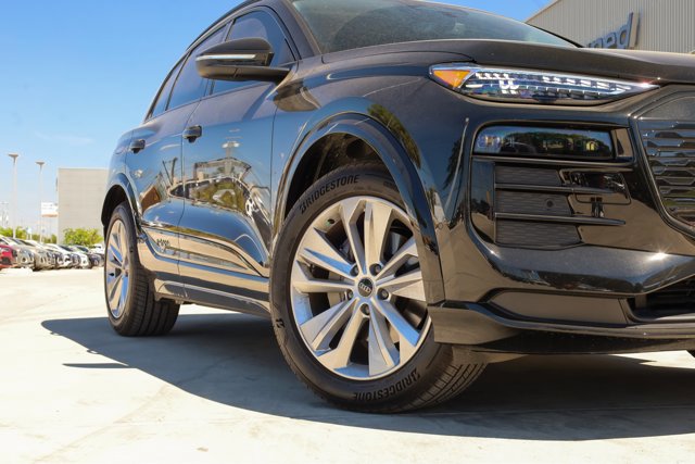 2025 Audi Q6 E-tron Premium Plus photo 2