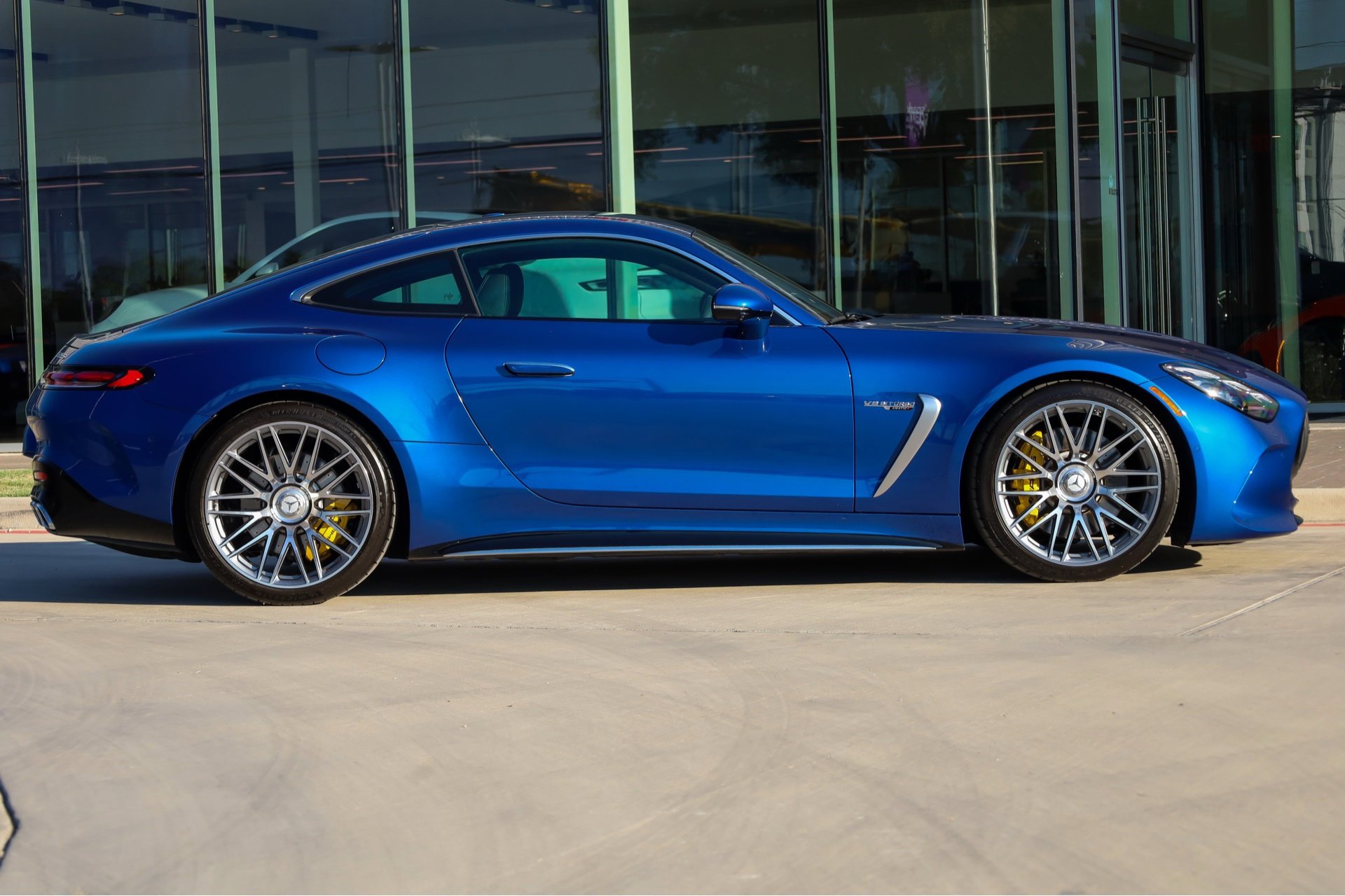 2024 Mercedes Benz AMG GT photo 4