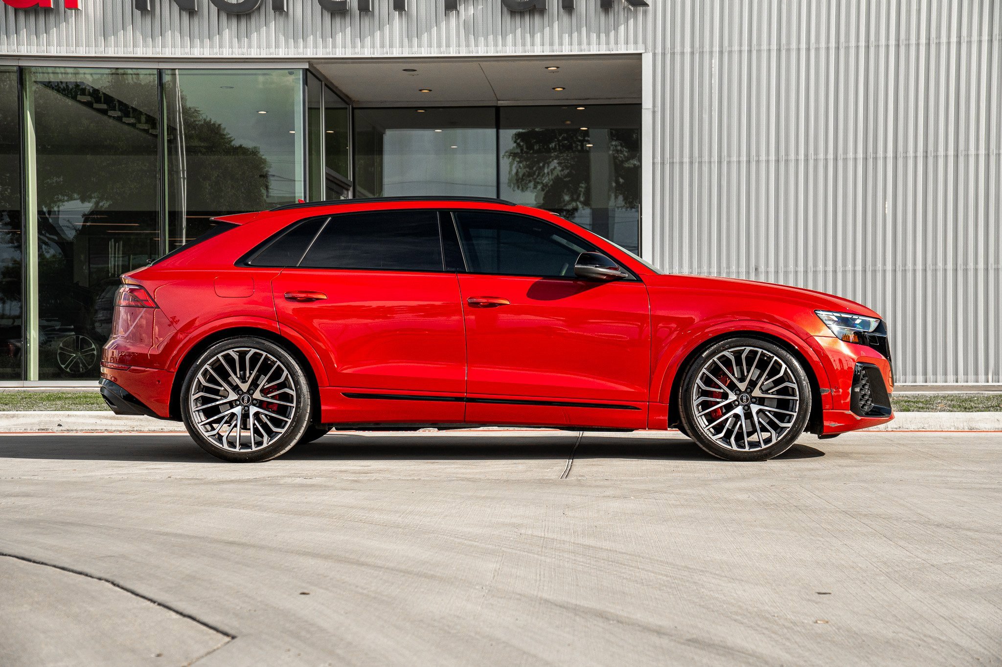 2024 Audi SQ8 Premium Plus photo 3