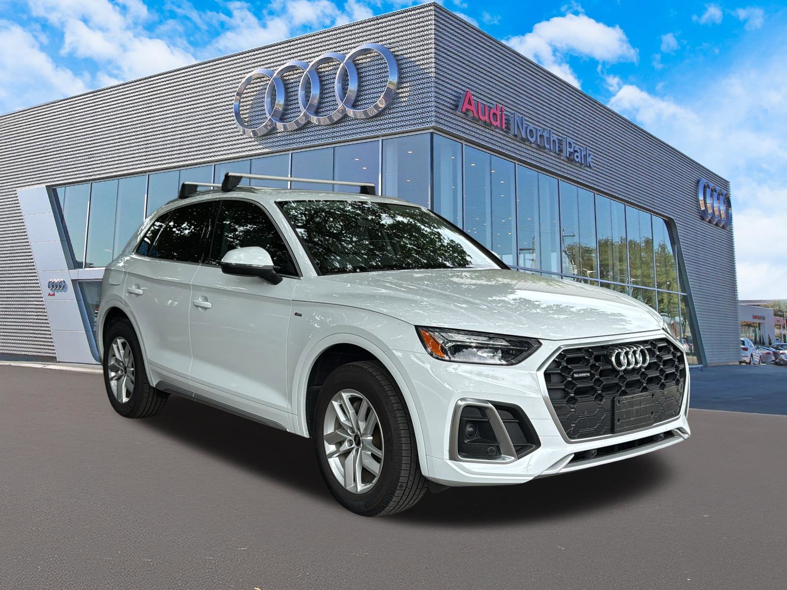 2023 Audi Q5 45 Premium's photo
