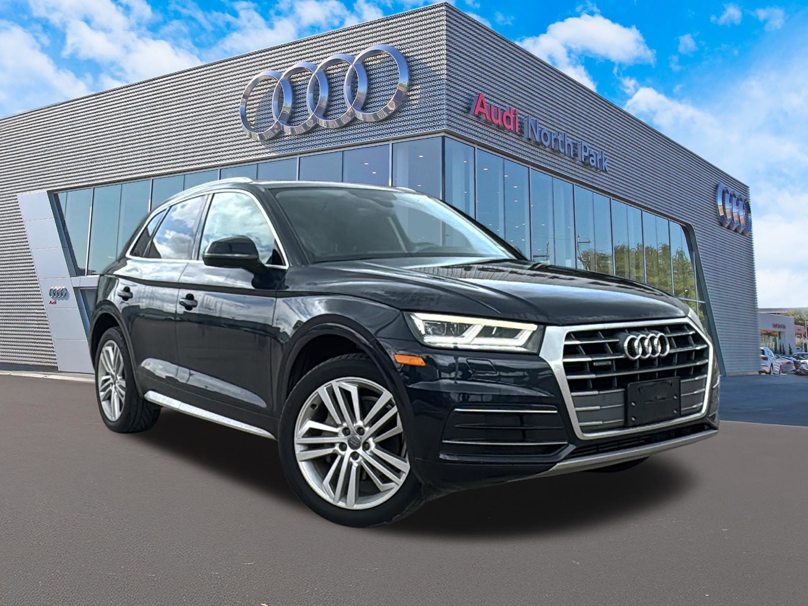 2019 Audi Q5 2.0T quattro S tronic Premium Plus's photo