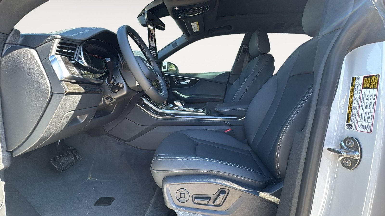 2026 Audi Q8 Premium Plus - Photo 9
