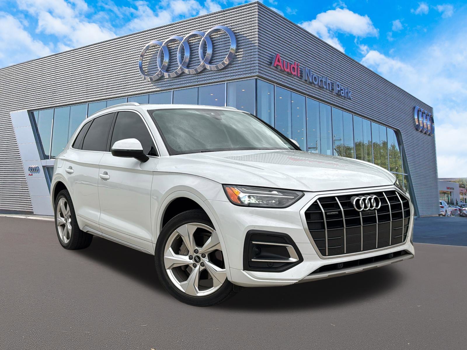 2021 Audi Q5 45 Premium Plus's photo