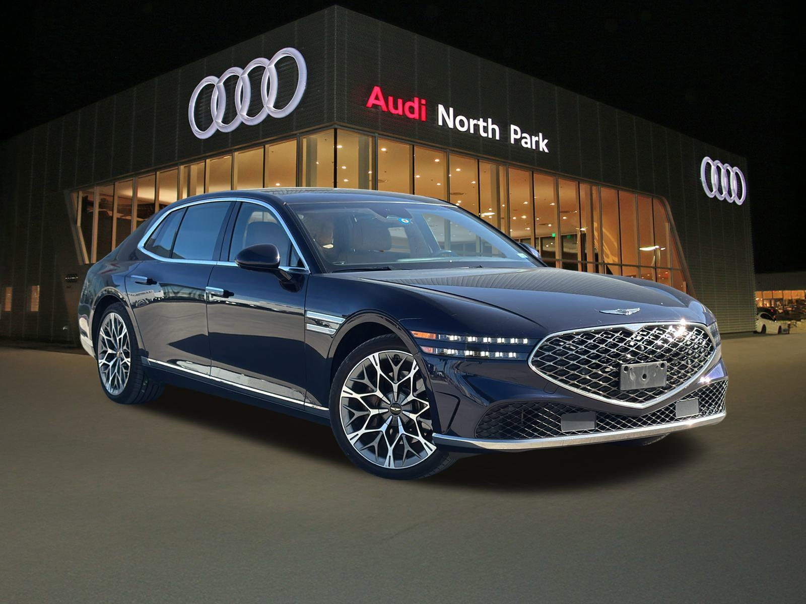 2023 GENESIS G90 Base's photo