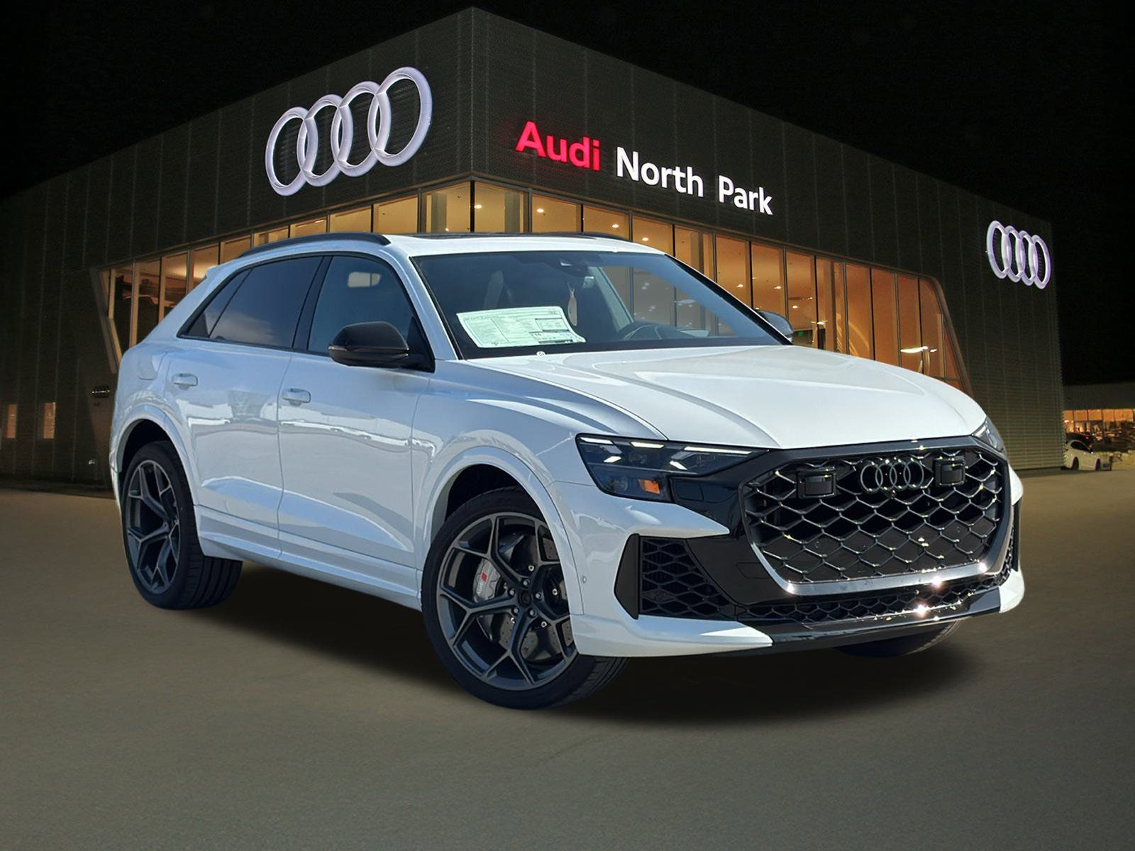 2026 Audi RS Q8 Base's photo