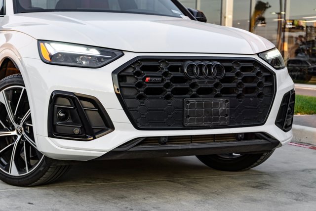 2024 Audi SQ5 Premium Plus photo 2
