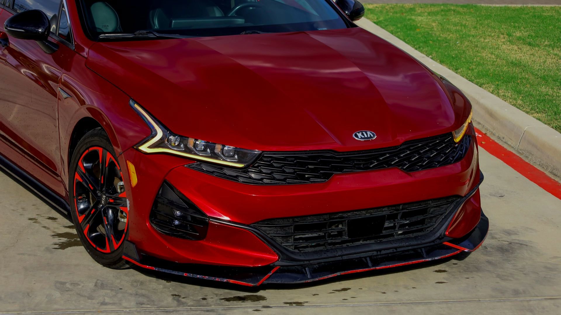 2021 Kia K5 GT-Line photo 2