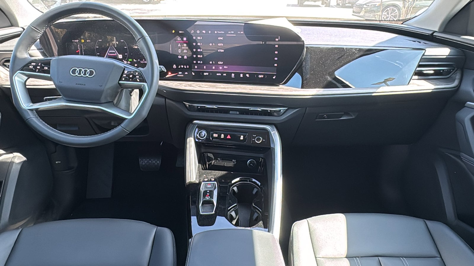 2025 Audi Q5 Premium - Photo 17