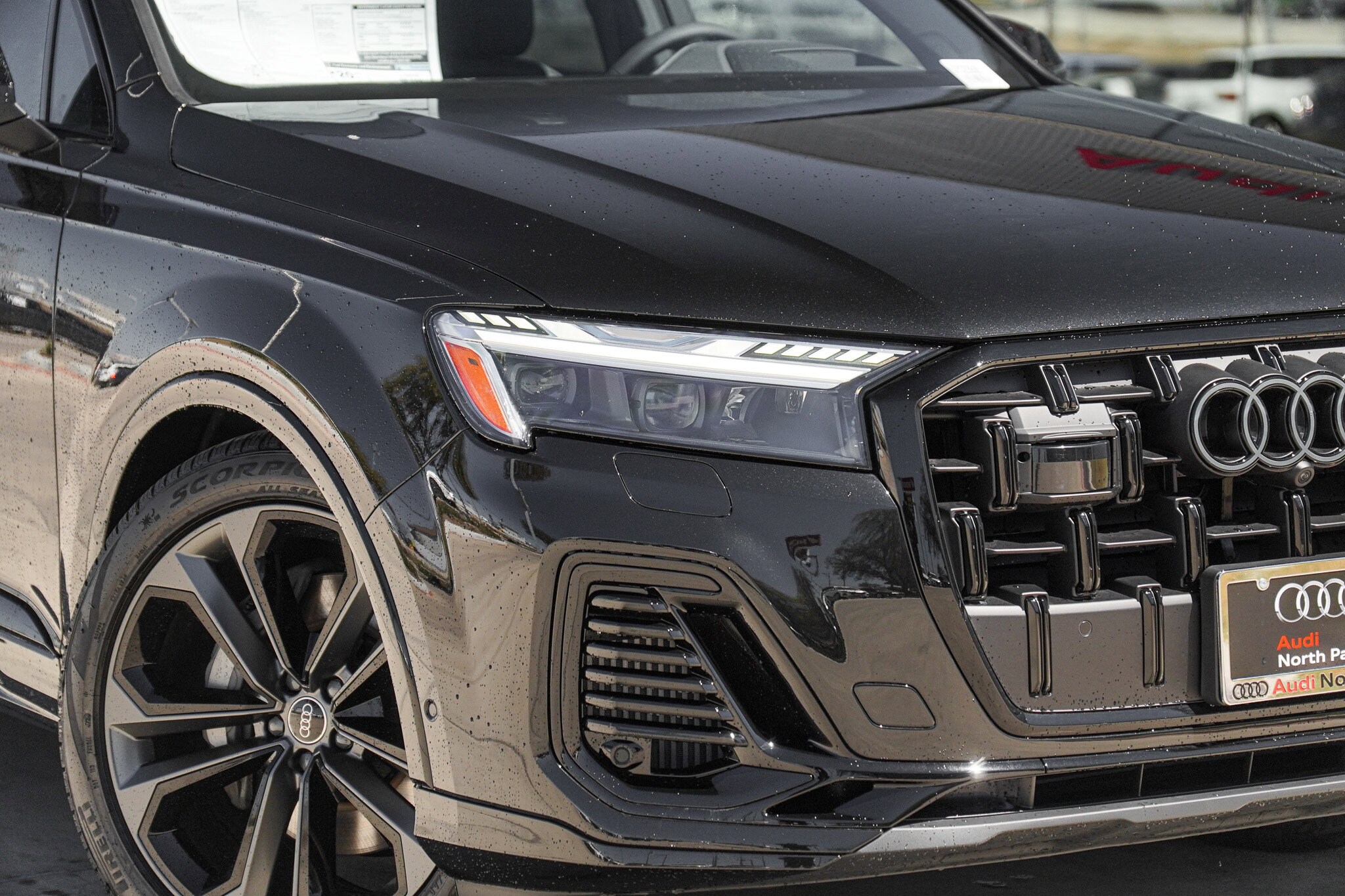 2025 Audi Q7 Prestige photo 2