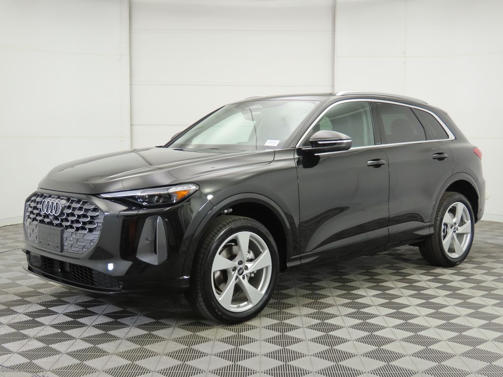 2025 Audi New Q5 Premium Plus's photo