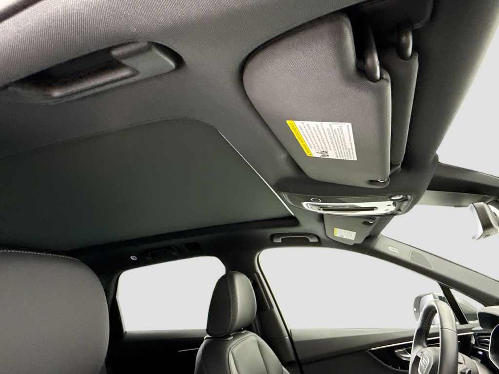 2025 Audi Q7 Premium Plus - Photo 17