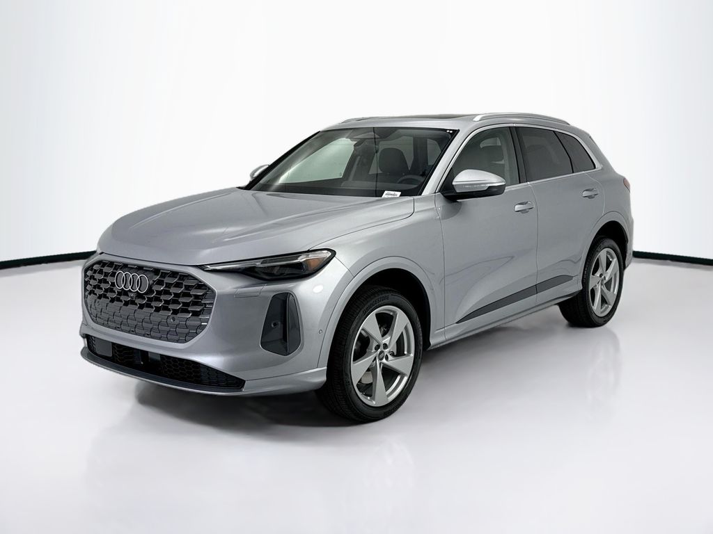 2026 Audi Q5 Premium Plus quattro's photo