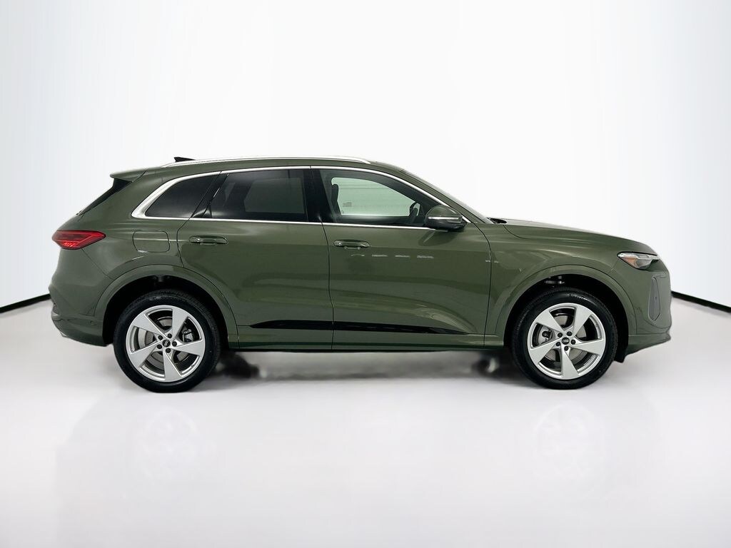 New 2026 Audi Q5 Premium Plus SUV