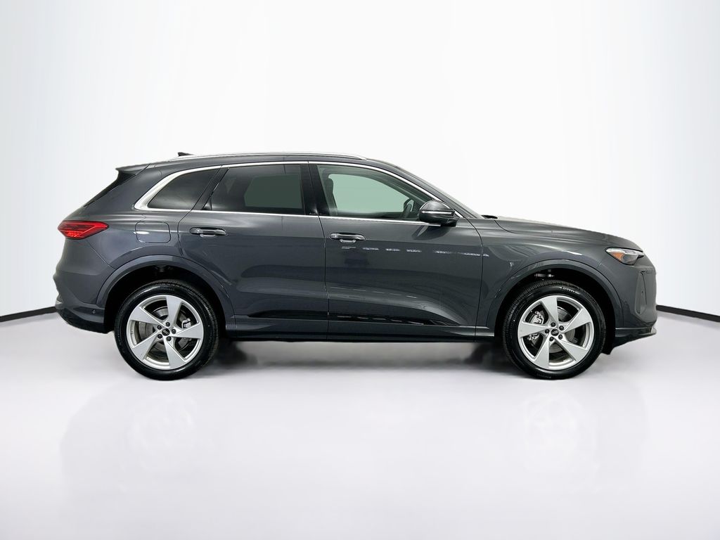 2025 Audi Q5 2.0T Premium Plus photo 4