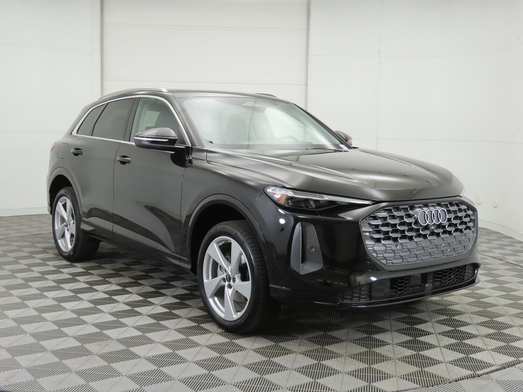 New 2025 Audi Q5 2.0T Premium SUV