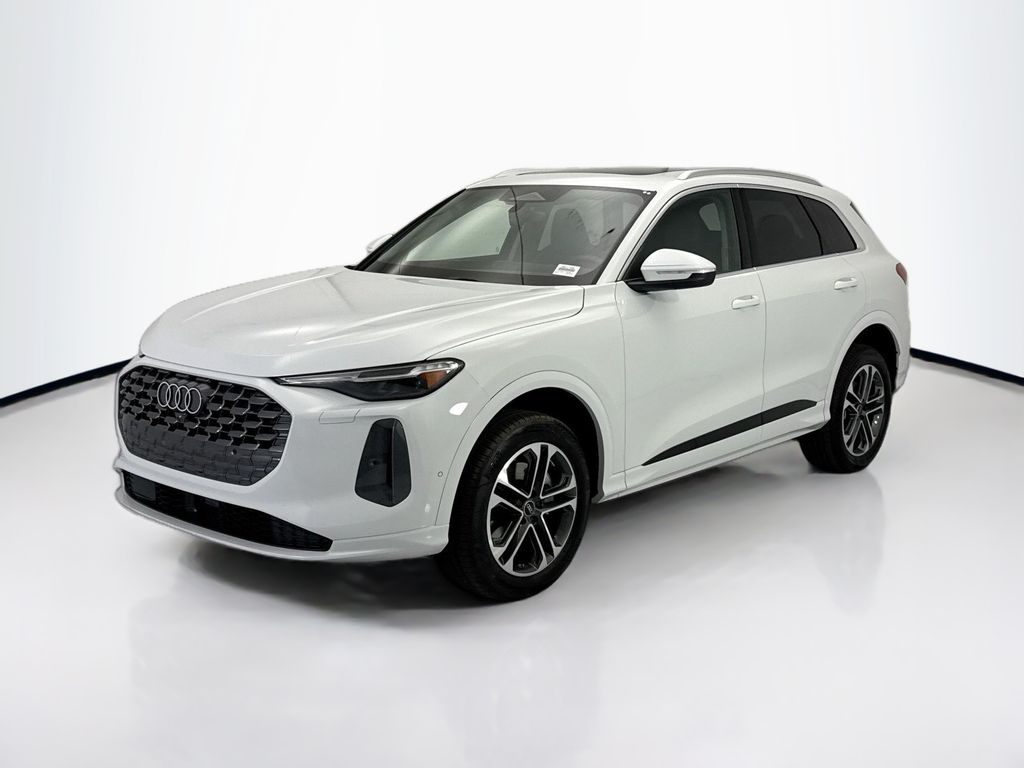 2026 Audi Q5 Premium Plus quattro's photo