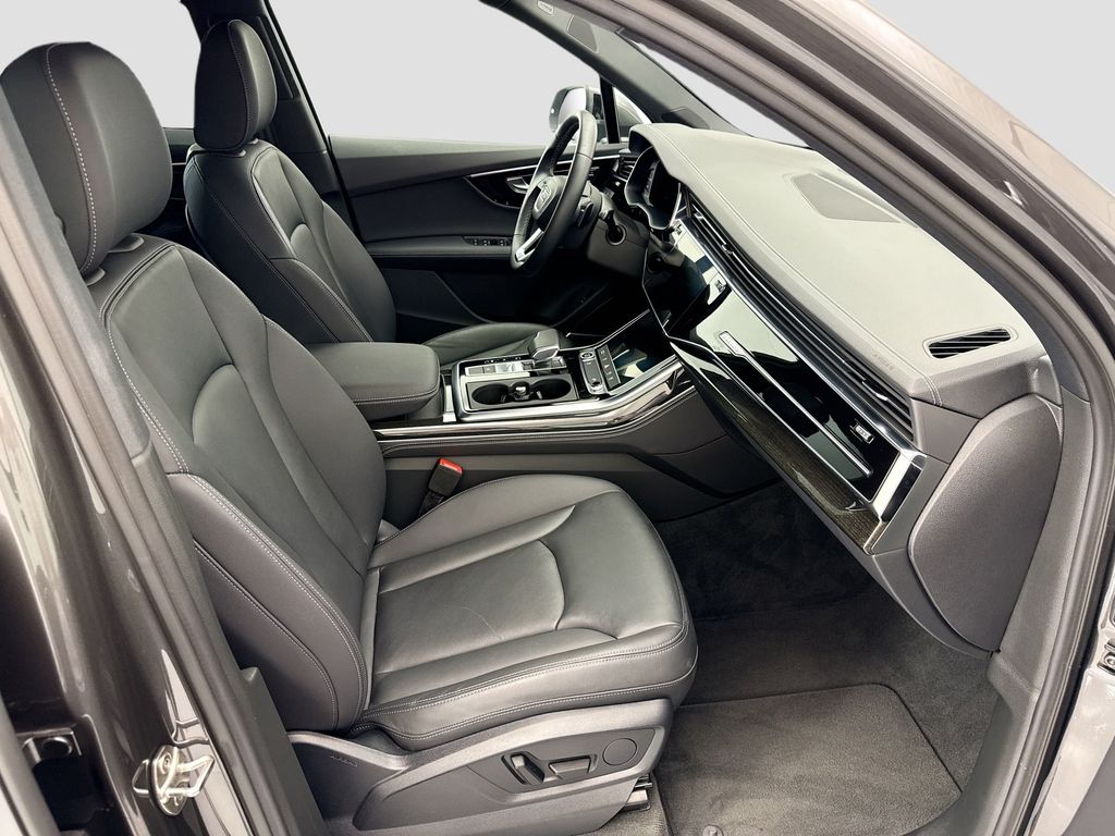 2025 Audi Q7 Premium Plus - Photo 19