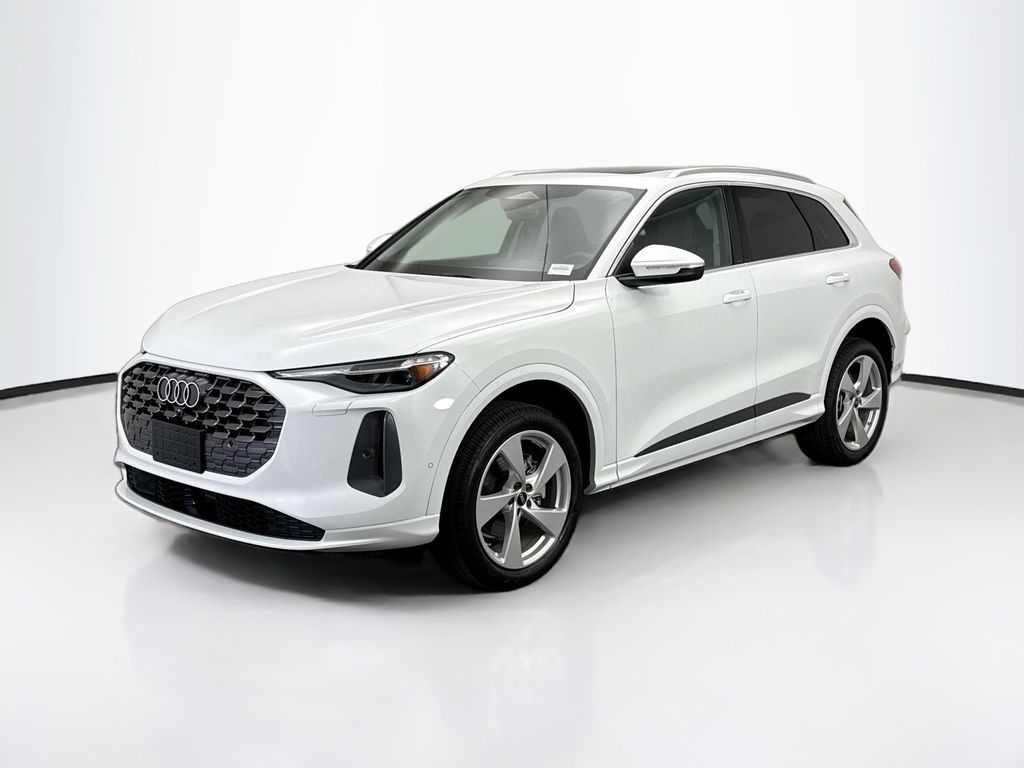 2025 Audi New Q5 Premium Plus's photo