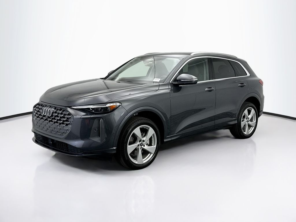 2025 Audi New Q5 Premium Plus's photo