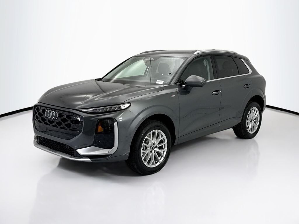 2026 Audi Q3 S line quattro's photo