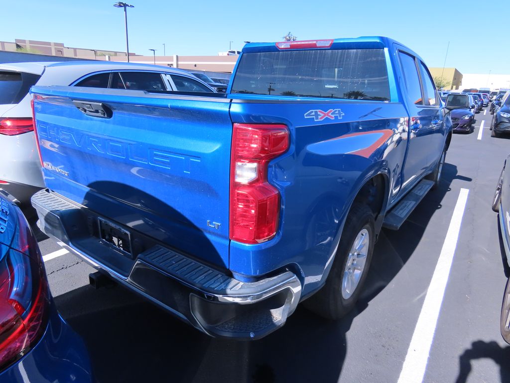 2023 Chevrolet Silverado 1500 photo 2