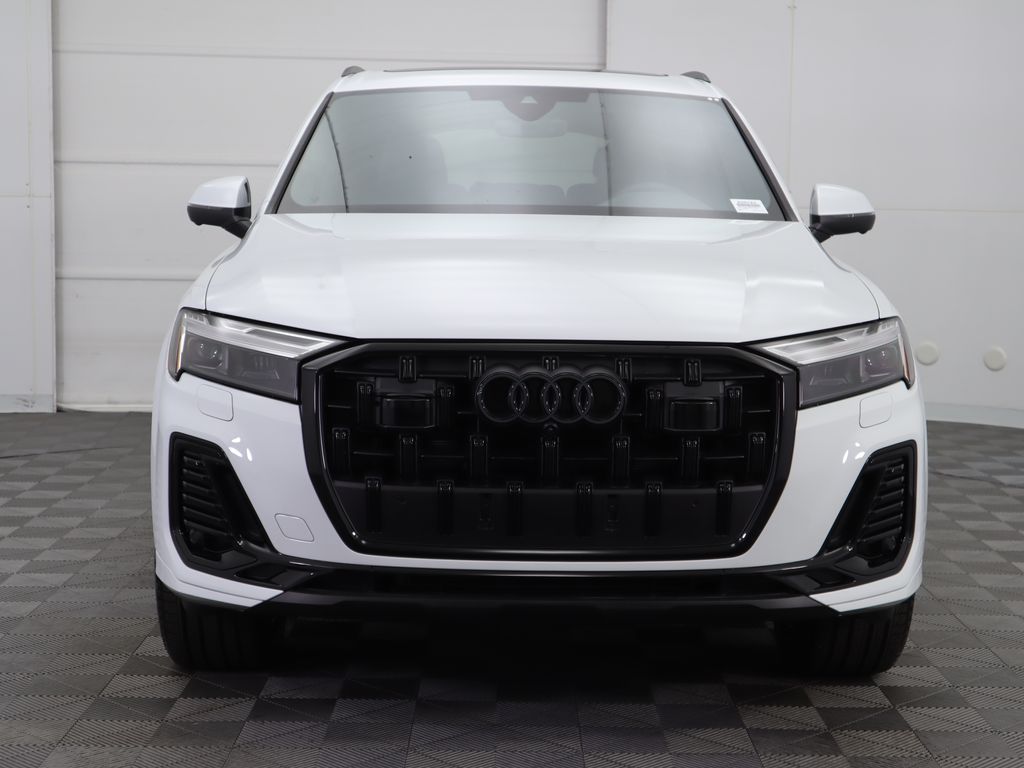 2025 Audi Q7 45 Premium Plus photo 2