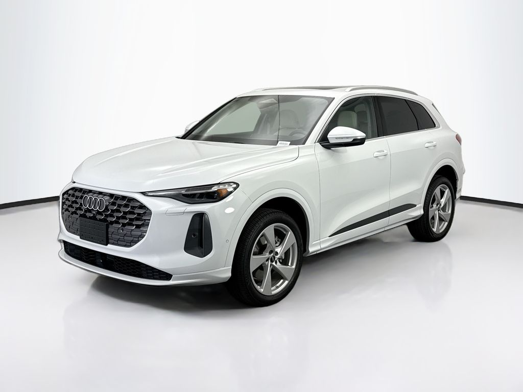 2025 Audi New Q5 Premium Plus's photo