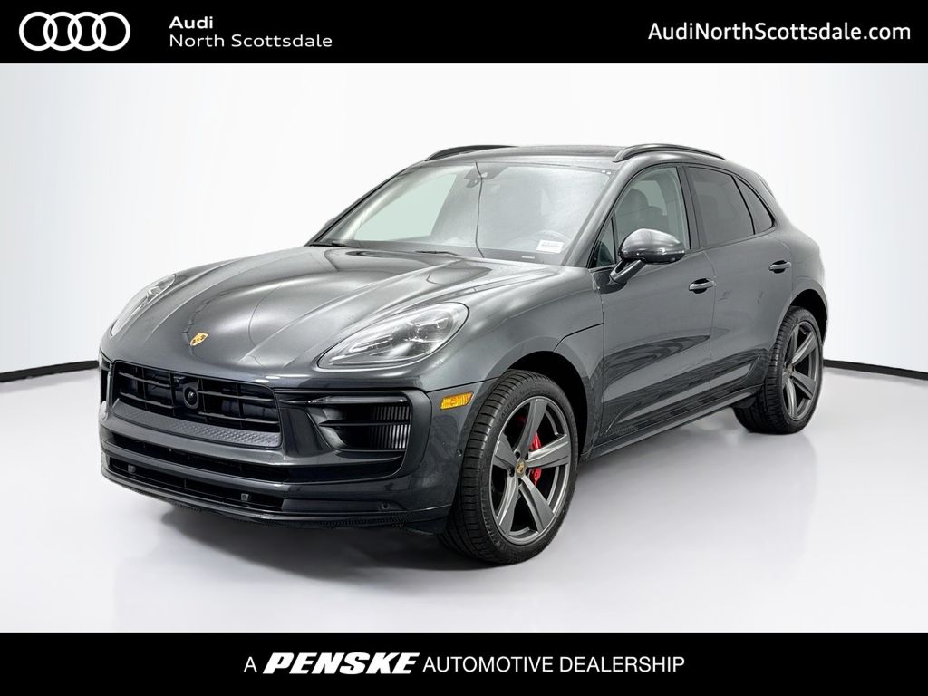 2022 Porsche Macan S's photo
