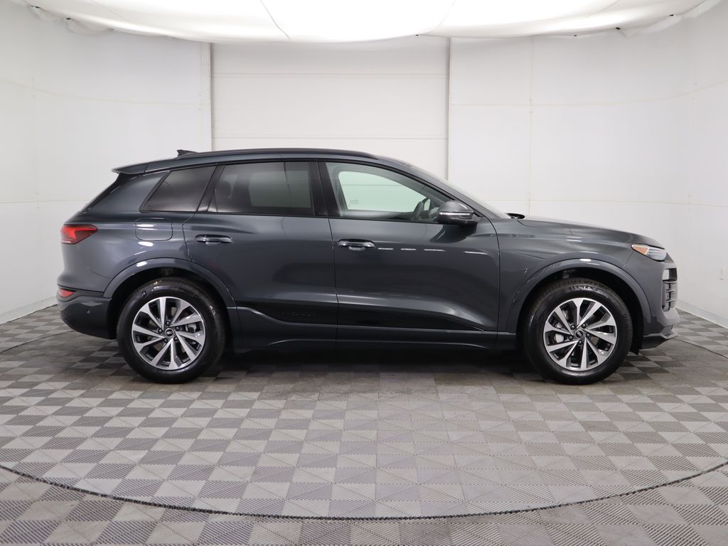 2025 Audi Q6 E-tron Premium Plus photo 4