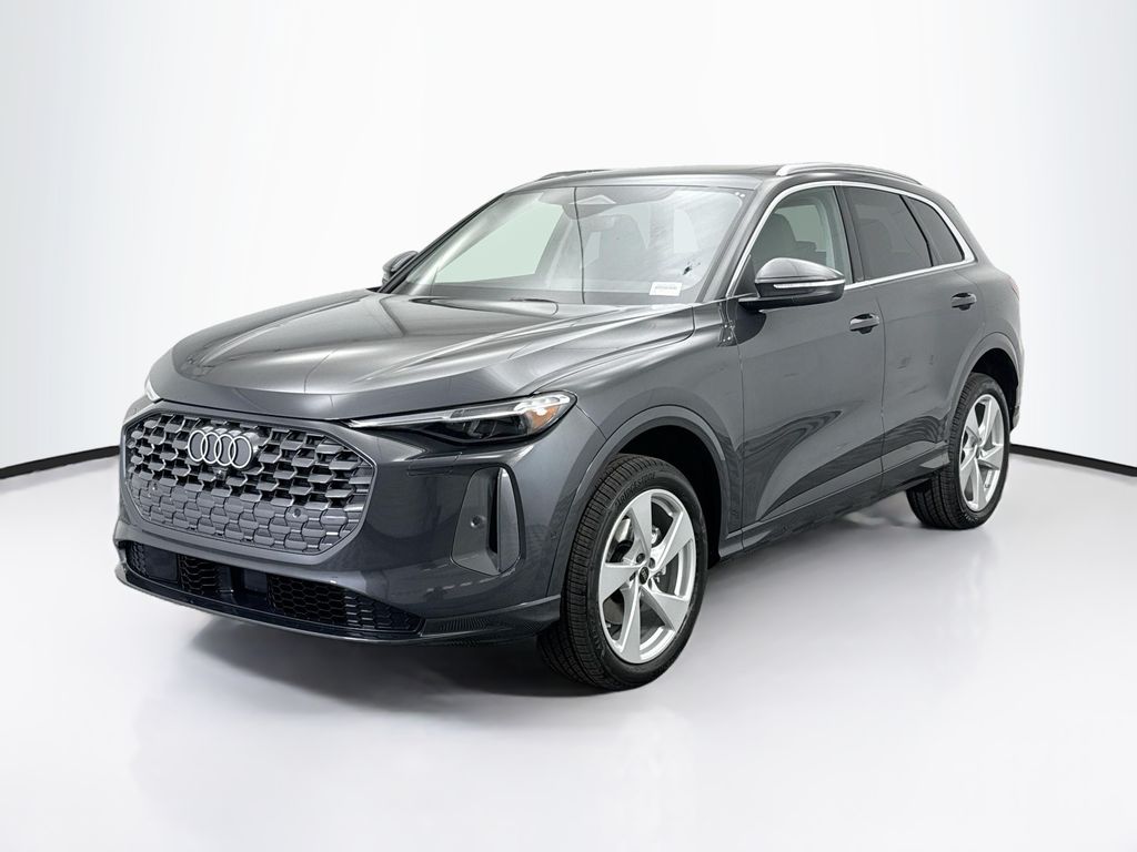 2025 Audi New Q5 Premium Plus's photo