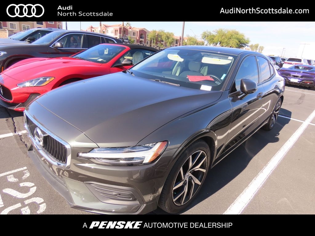 Used 2020 Volvo S60 T5 Momentum Sedan