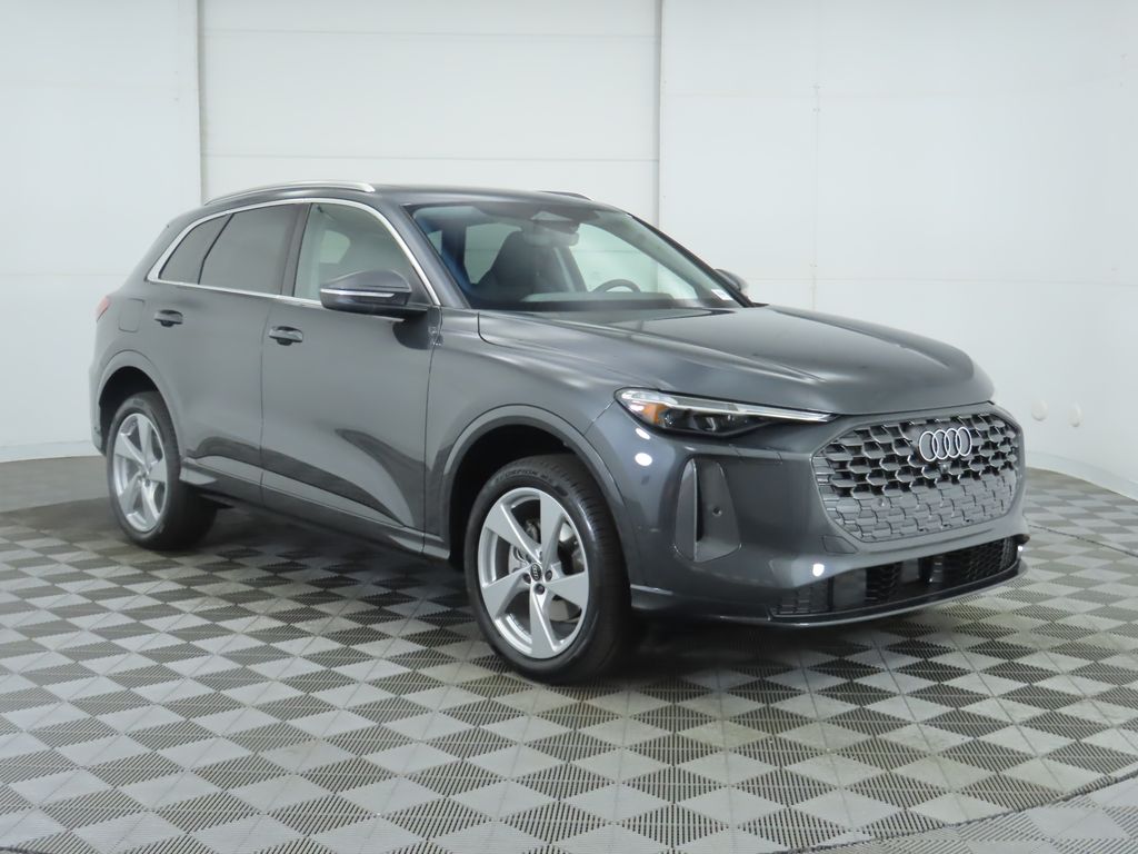 2025 Audi Q5 2.0T Premium Plus photo 3