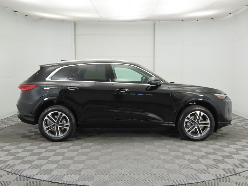2025 Audi Q5 2.0T Premium Plus photo 4