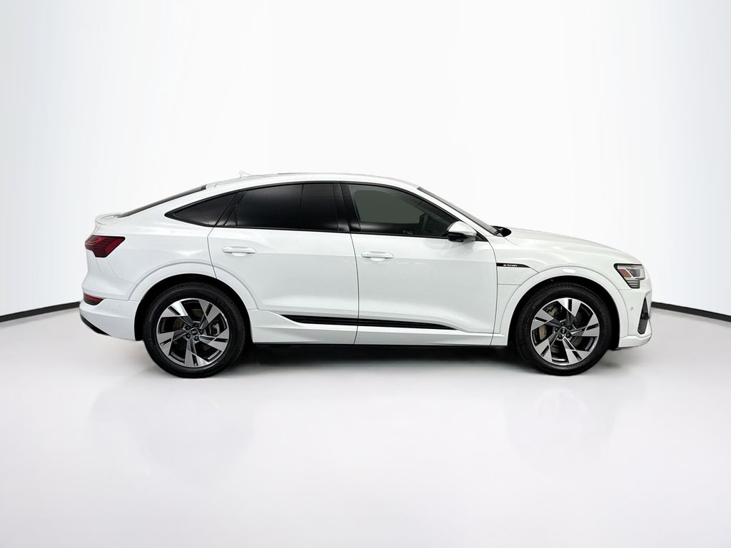 2022 Audi e-tron Sportback S line Premium photo 4