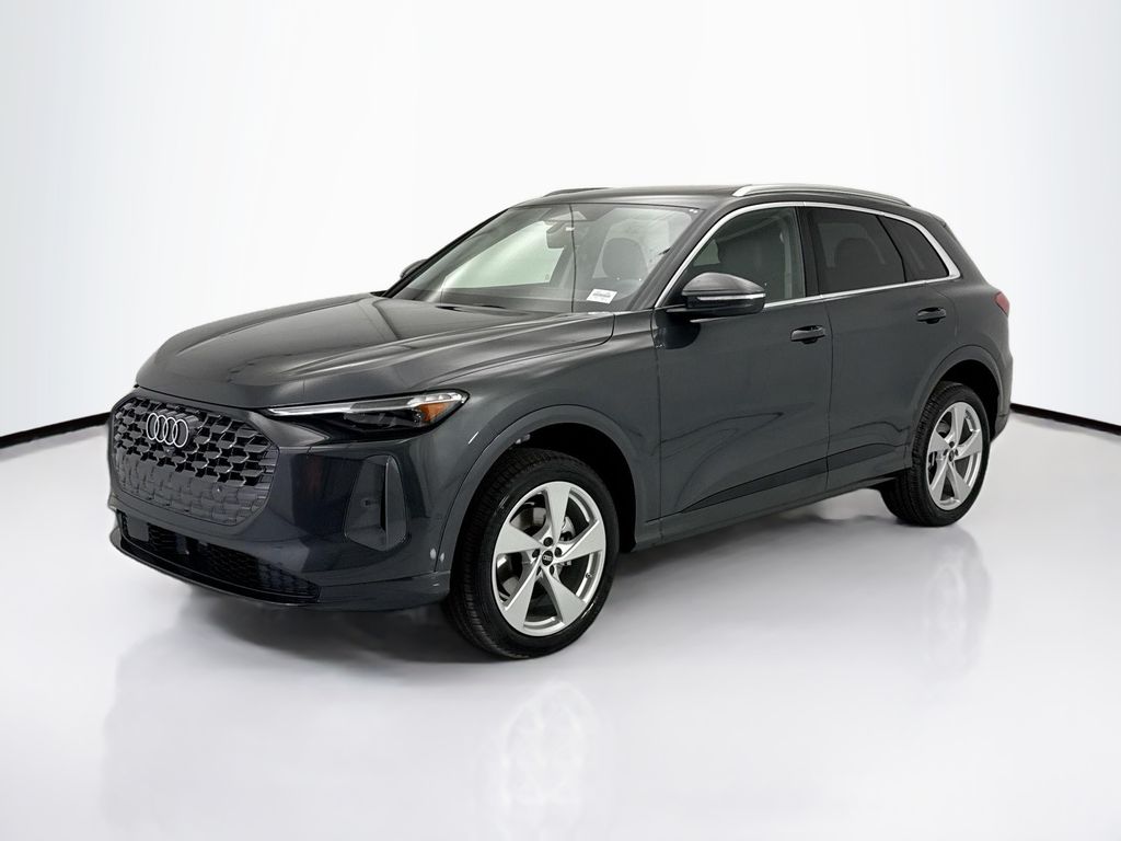 2026 Audi Q5 Premium Plus quattro's photo