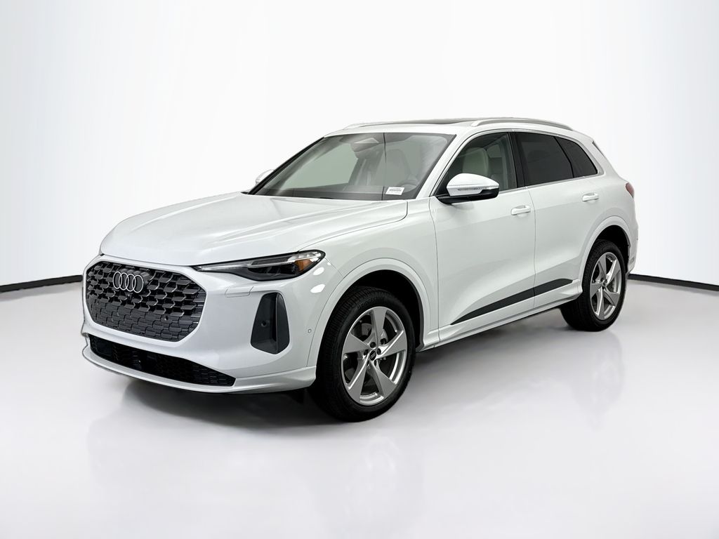 2025 Audi New Q5 Premium Plus's photo