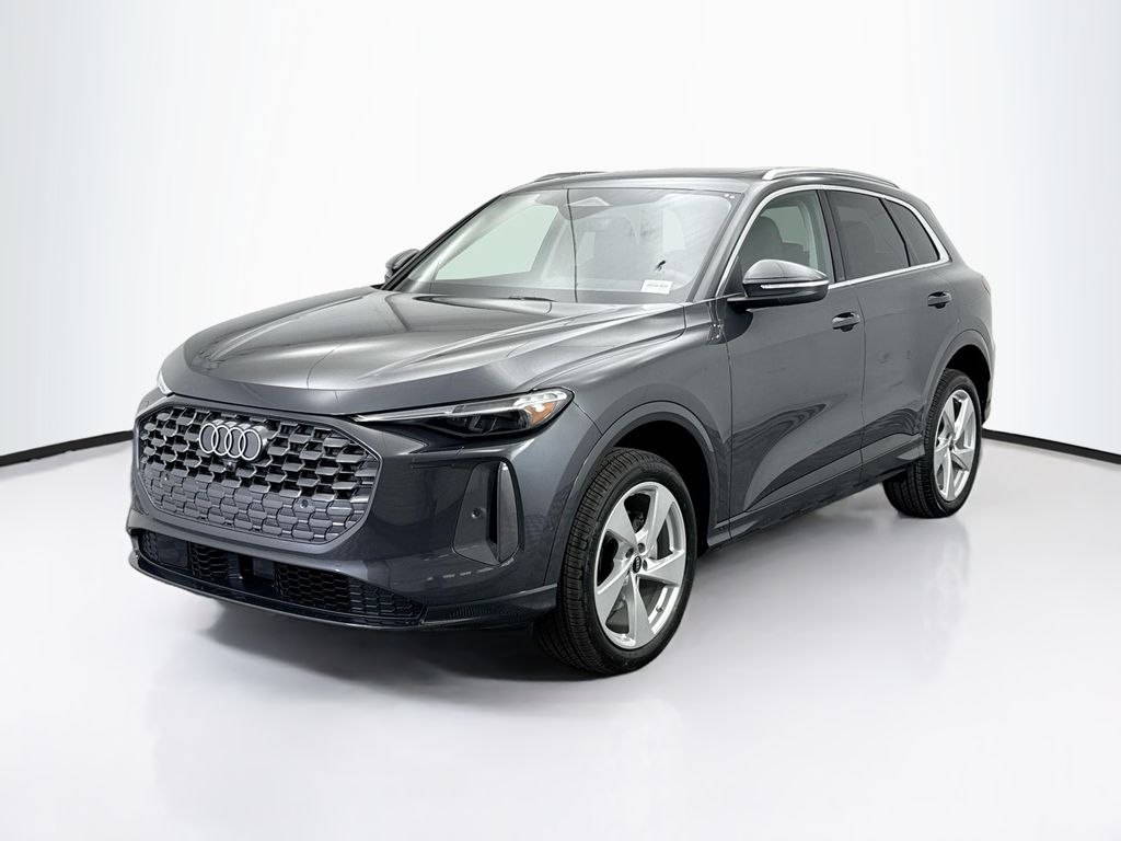 2025 Audi New Q5 Premium Plus's photo