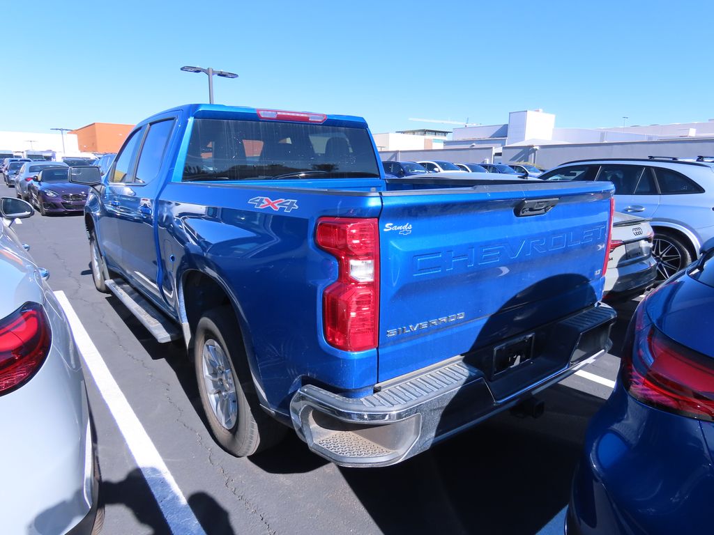 2023 Chevrolet Silverado 1500 photo 3