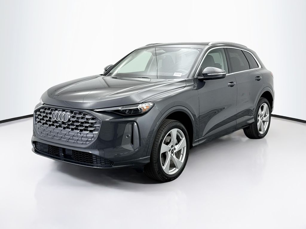 2025 Audi New Q5 Premium Plus's photo